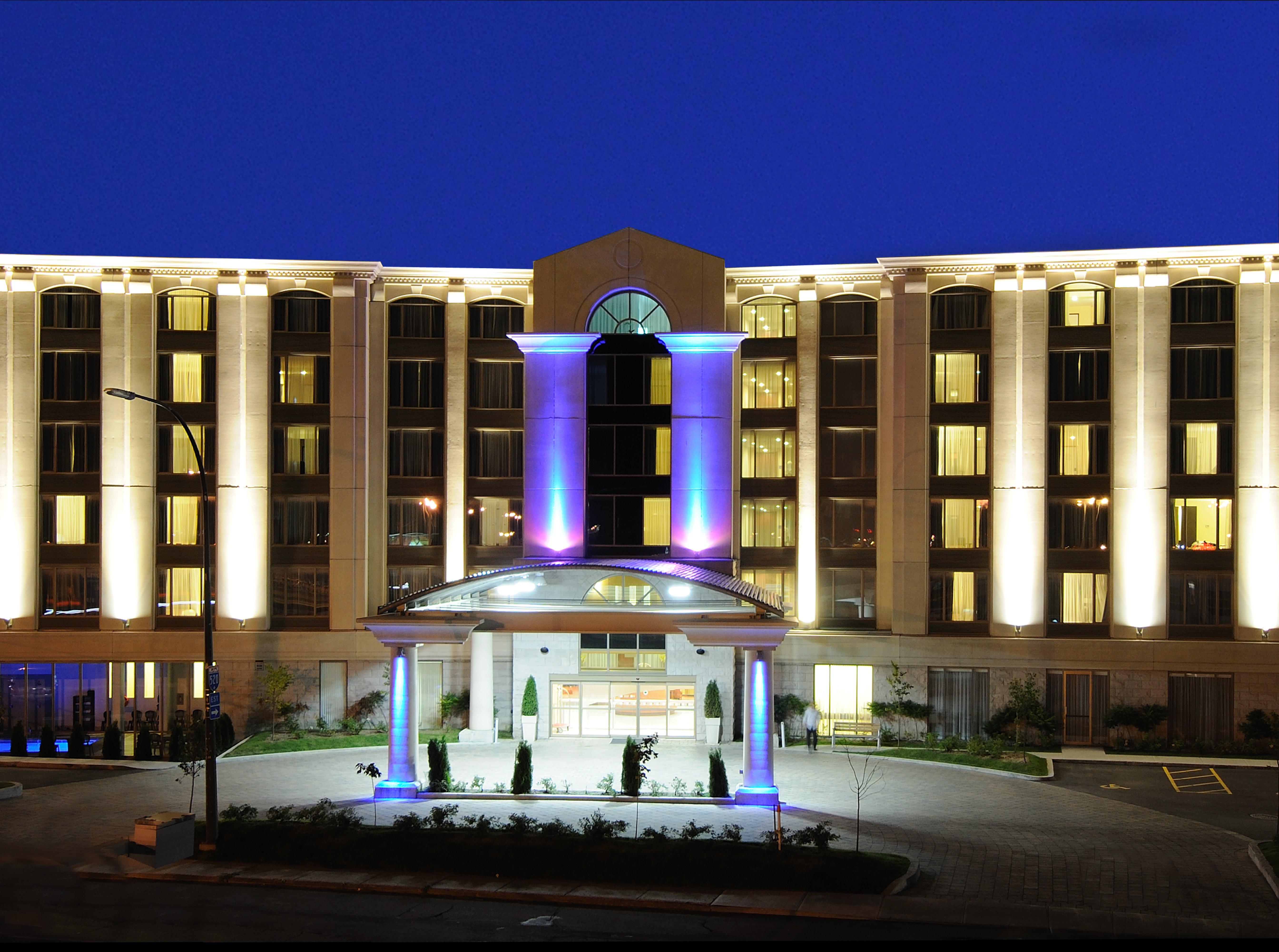 Holiday Inn & Suites Montreal Airport By Ihg Dorval Dış mekan fotoğraf
