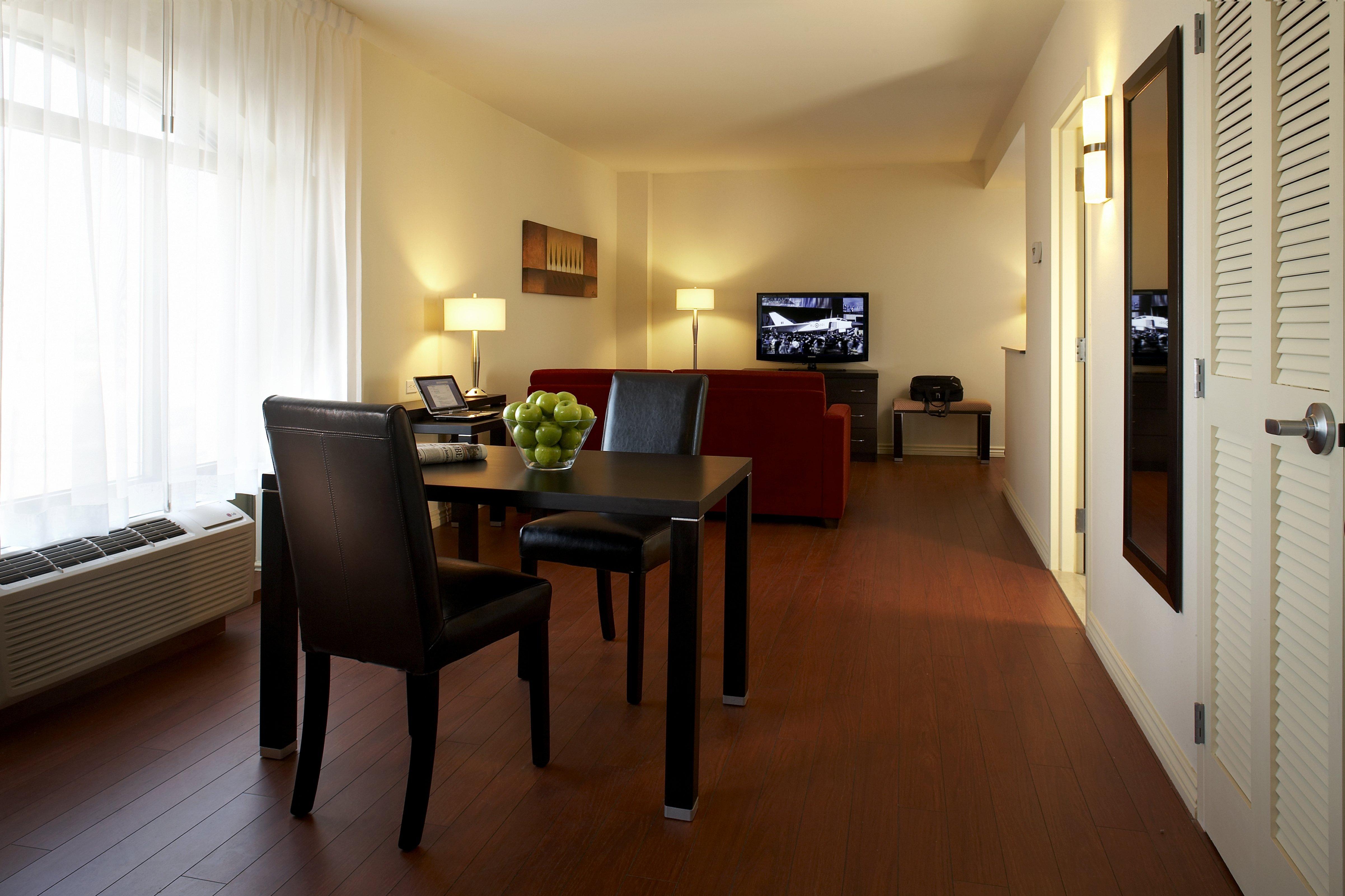 Holiday Inn & Suites Montreal Airport By Ihg Dorval Dış mekan fotoğraf