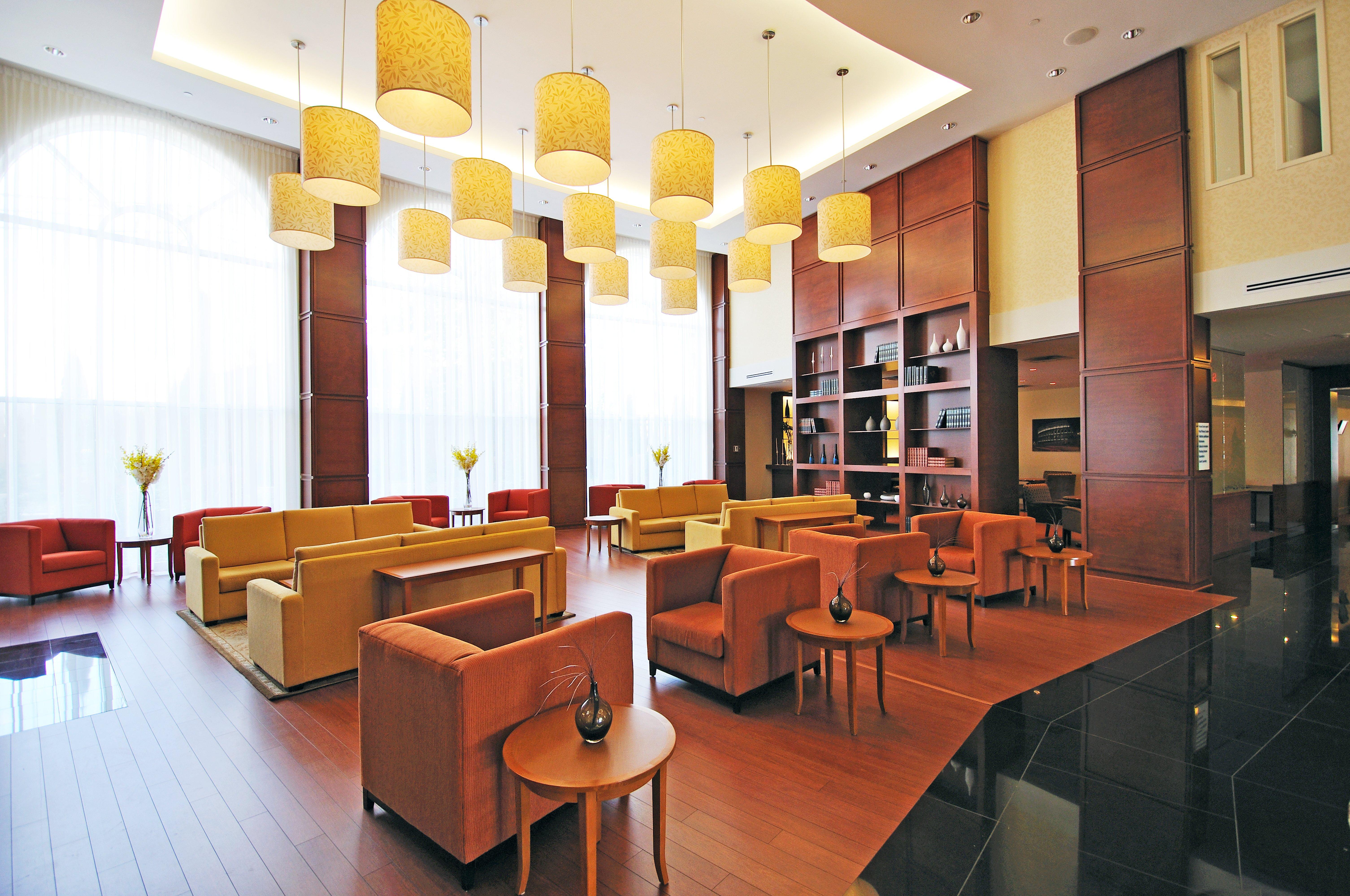 Holiday Inn & Suites Montreal Airport By Ihg Dorval Dış mekan fotoğraf
