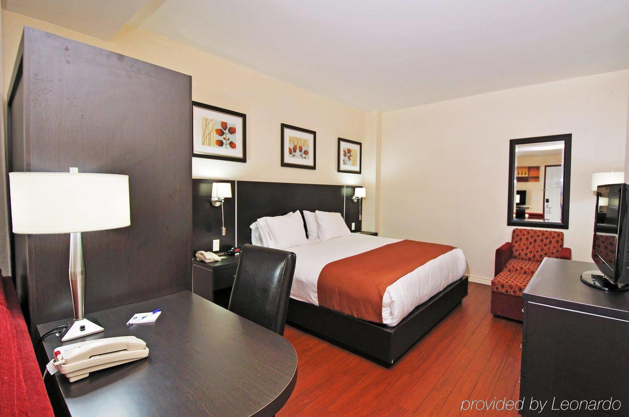 Holiday Inn & Suites Montreal Airport By Ihg Dorval Dış mekan fotoğraf